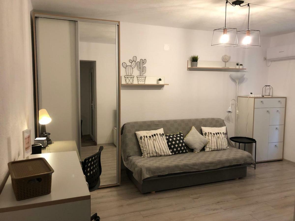 Cozy Place 47-Self Check In & Out-Hbo Max Piteşti Esterno foto